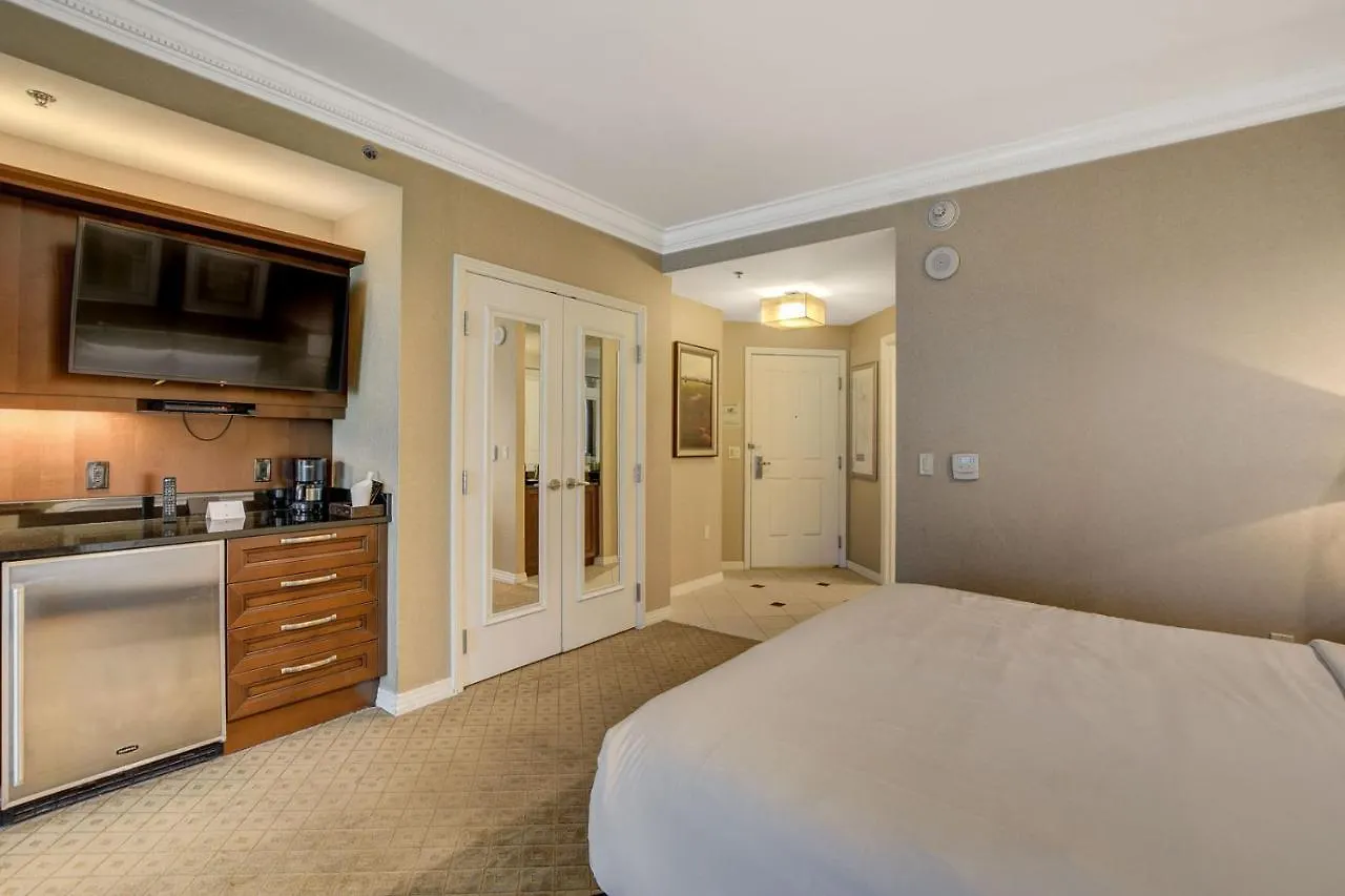 Aparthotel Strip & Sphere View! Privately Owned Condo Hotel-The Signature At Mgm Las Vegas