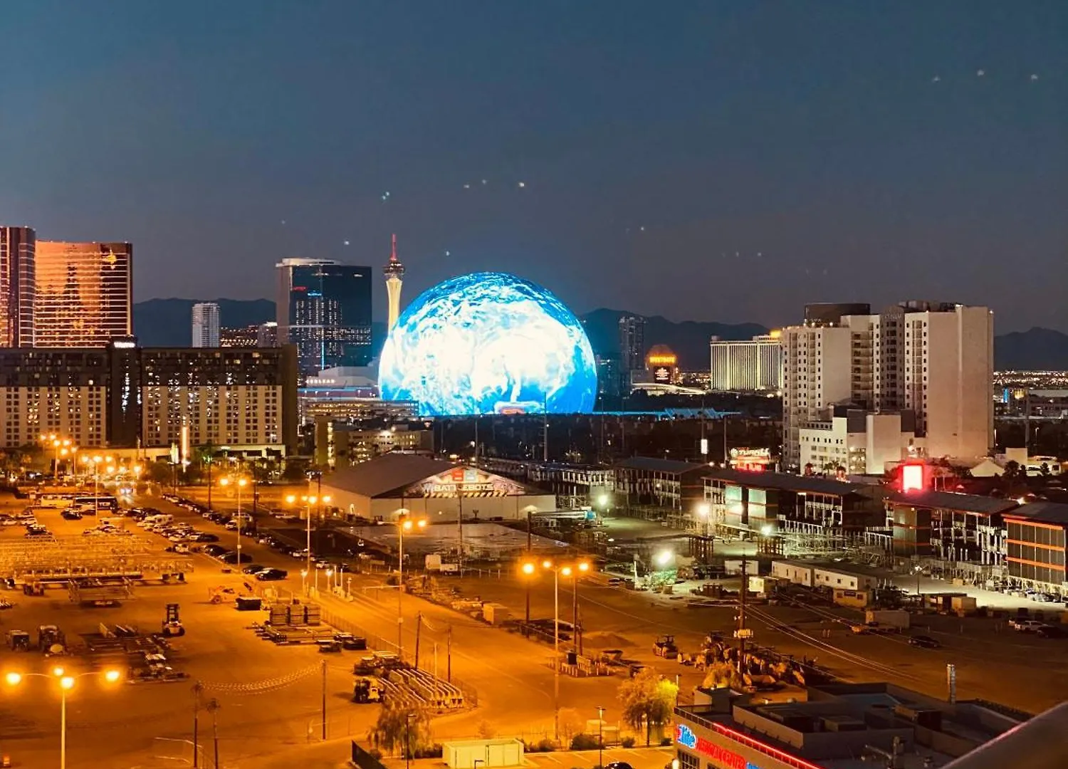 Aparthotel Strip & Sphere View! Privately Owned Condo Hotel-The Signature At Mgm Las Vegas